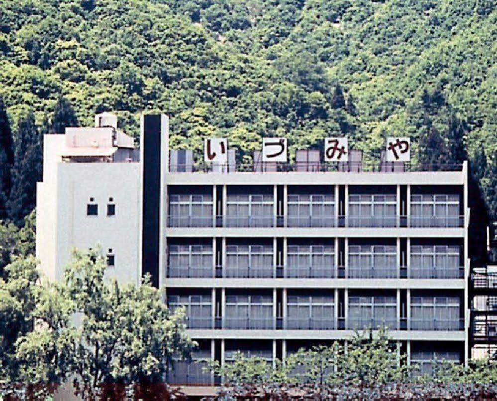 Izumiya Ryokan Uonuma Ngoại thất bức ảnh